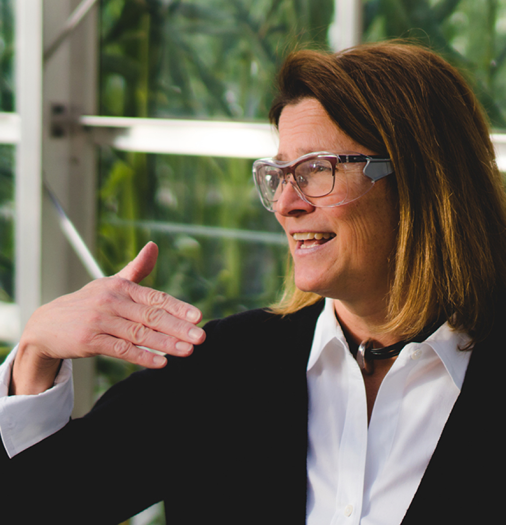 Laura Higgins Headshot